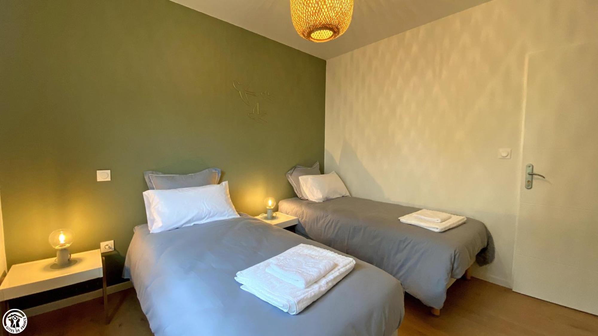 Breakislebed 3 Maisons Chu Limoges Extérieur photo